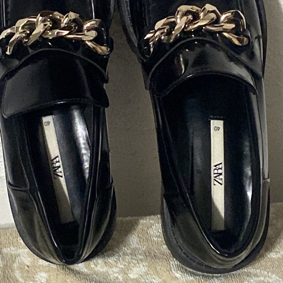 ZARA black slick gold chain👞40/9 Starter Tank USA-Small - Picture 16 of 17